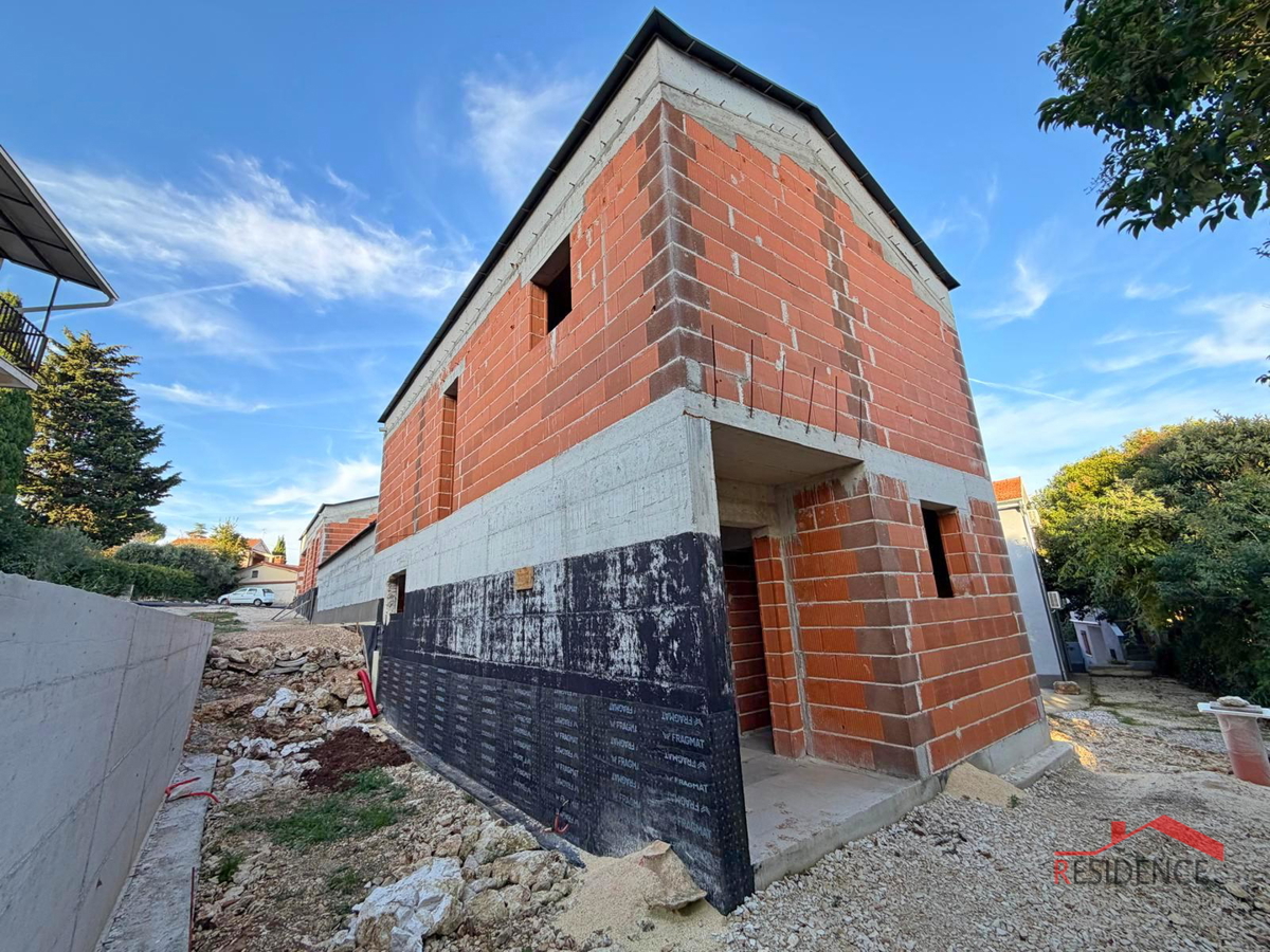 Premantura, 2 case indipendenti nel Roh Bau, vista mare