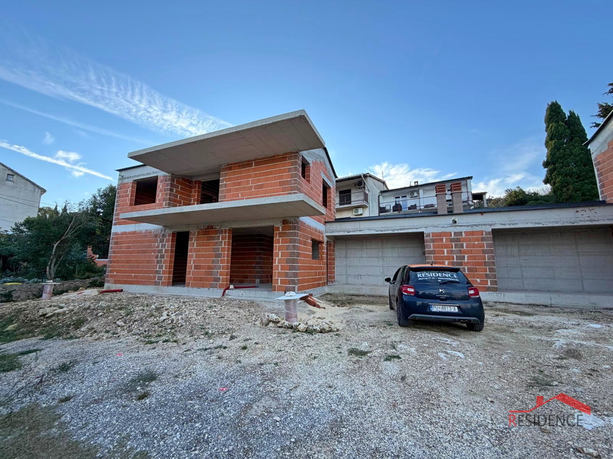 Premantura, 2 case indipendenti nel Roh Bau, vista mare