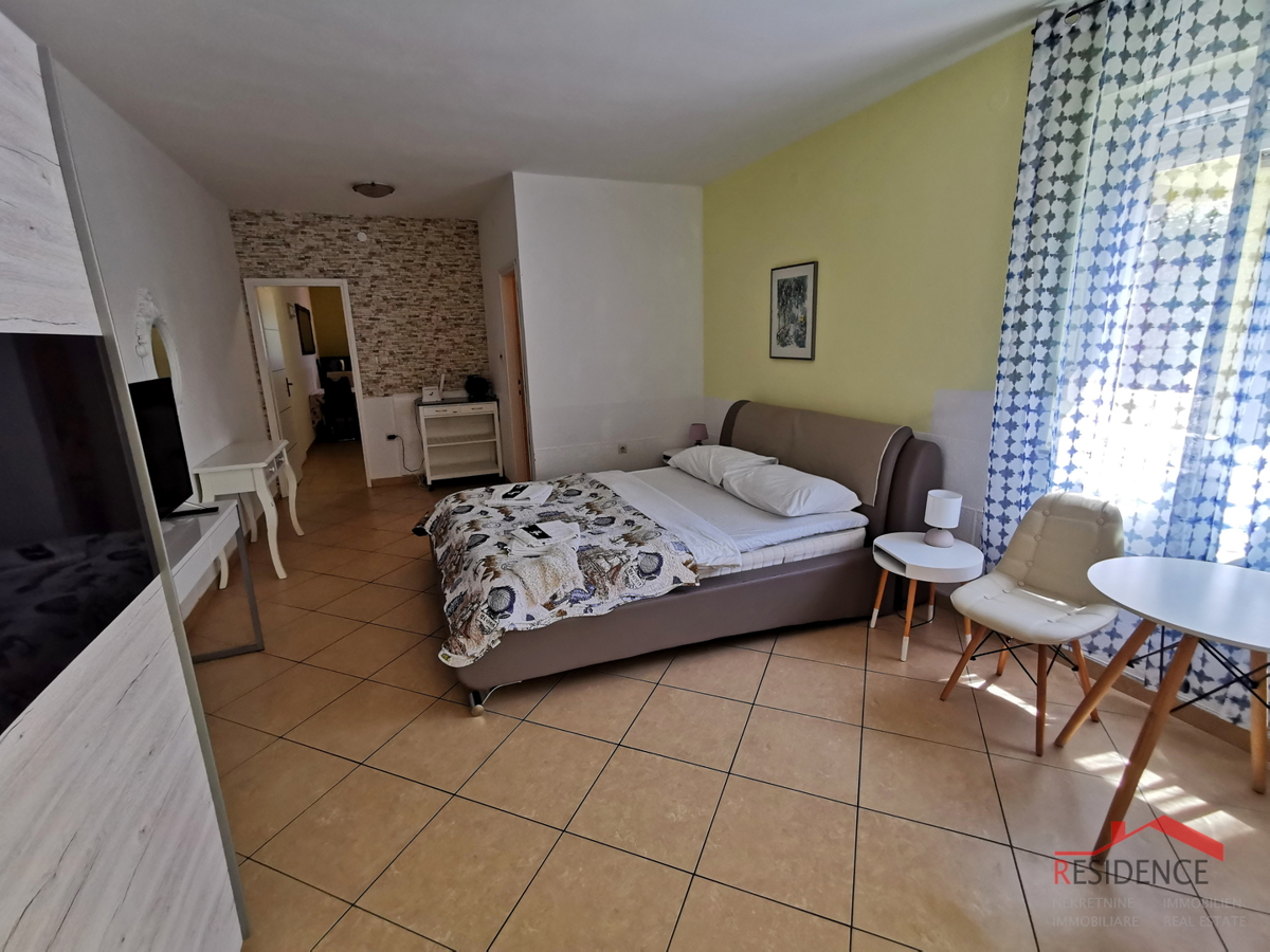 Medulin, casa con 4 appartamenti e piscina