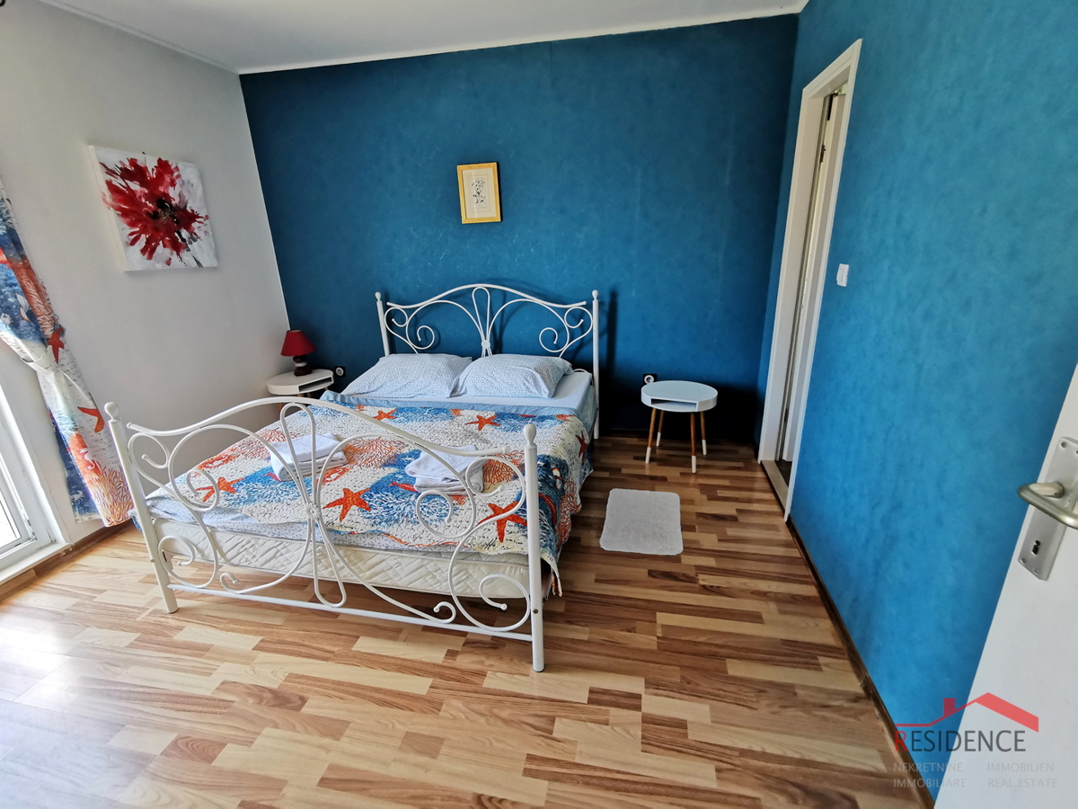 Medulin, casa con 4 appartamenti e piscina
