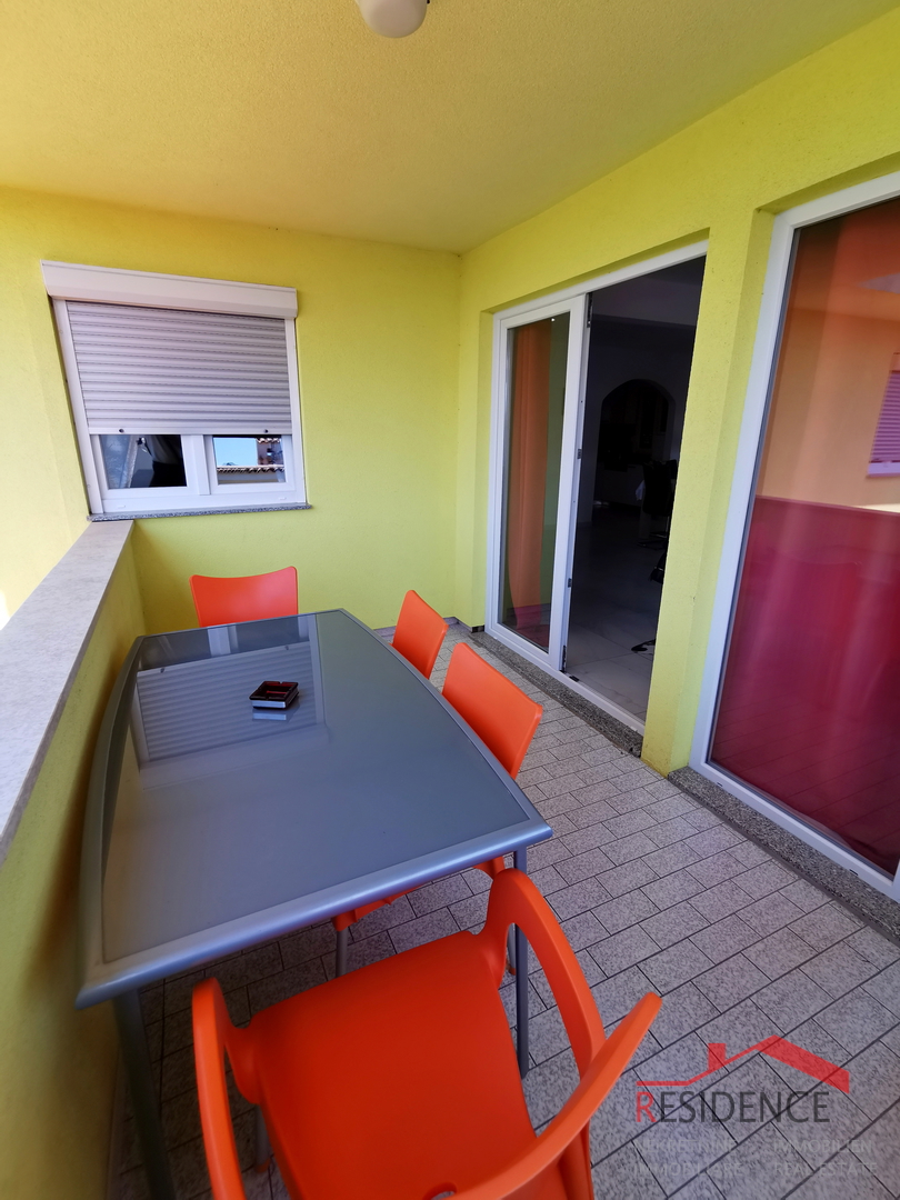 Medulin, casa con 4 appartamenti e piscina