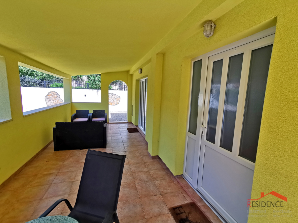 Medulin, casa con 4 appartamenti e piscina