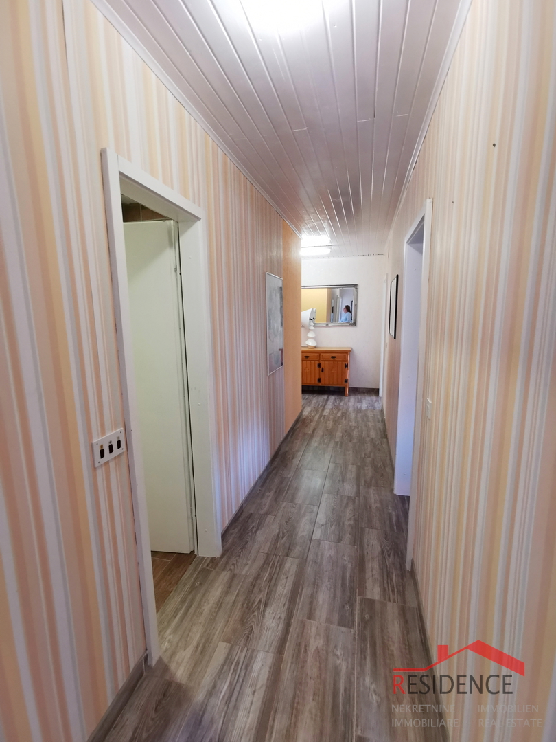 Medulin, casa con 4 appartamenti e piscina