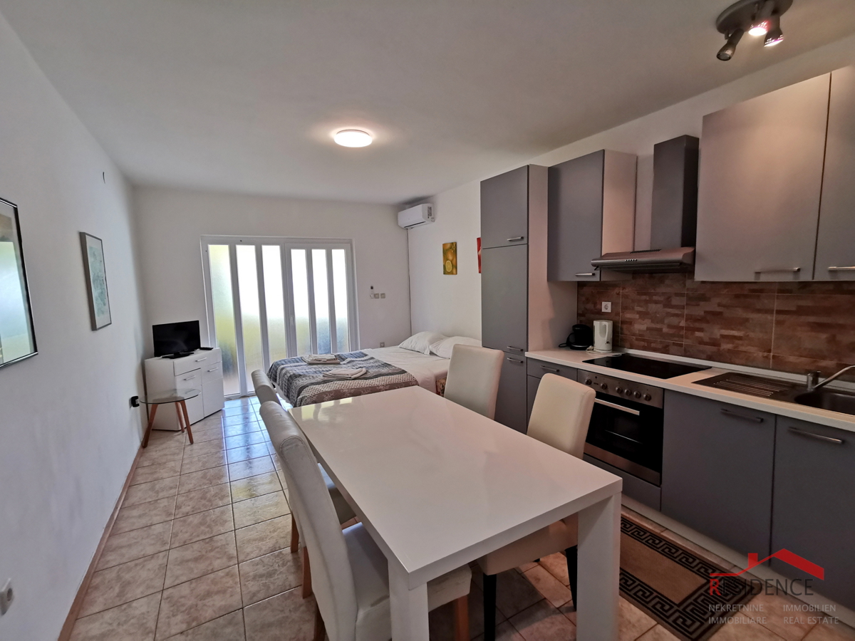 Medulin, casa con 4 appartamenti e piscina