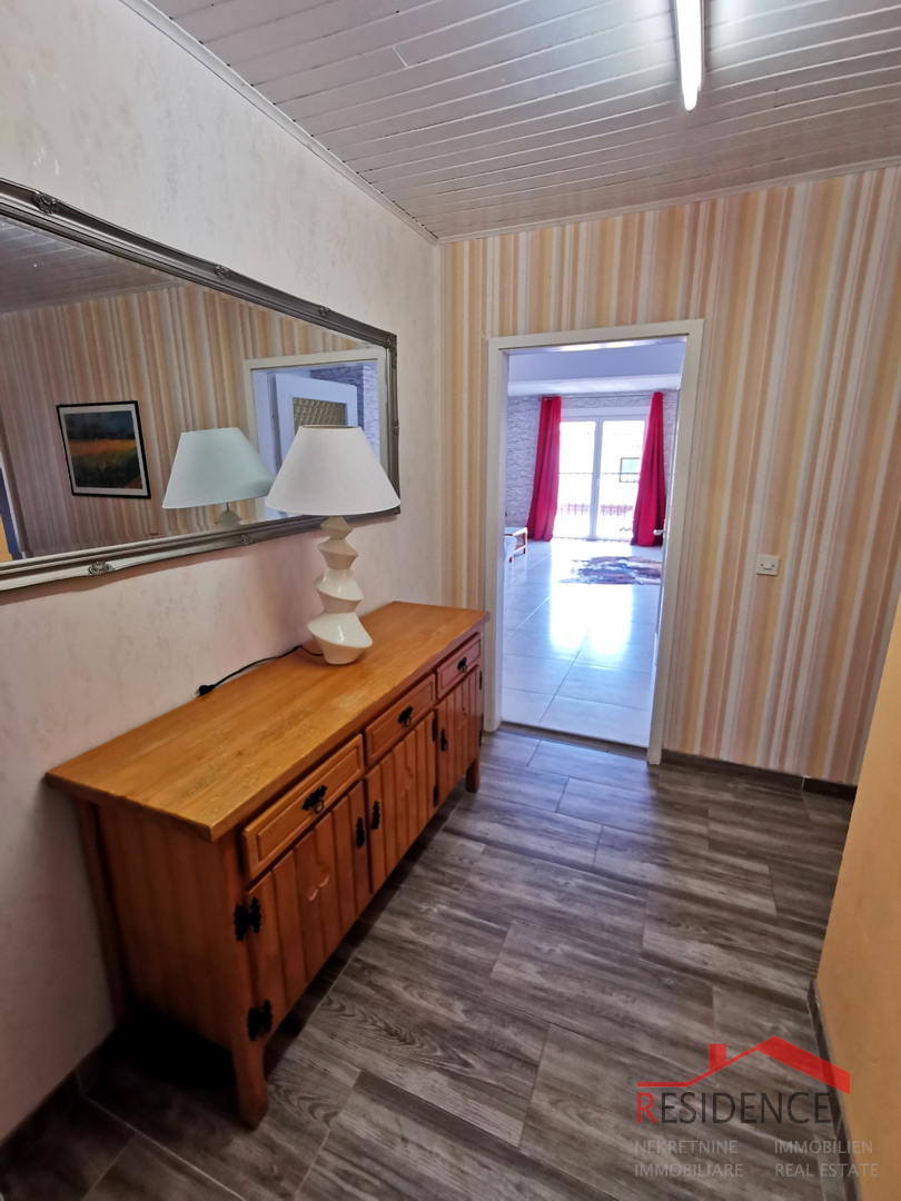 Medulin, casa con 4 appartamenti e piscina