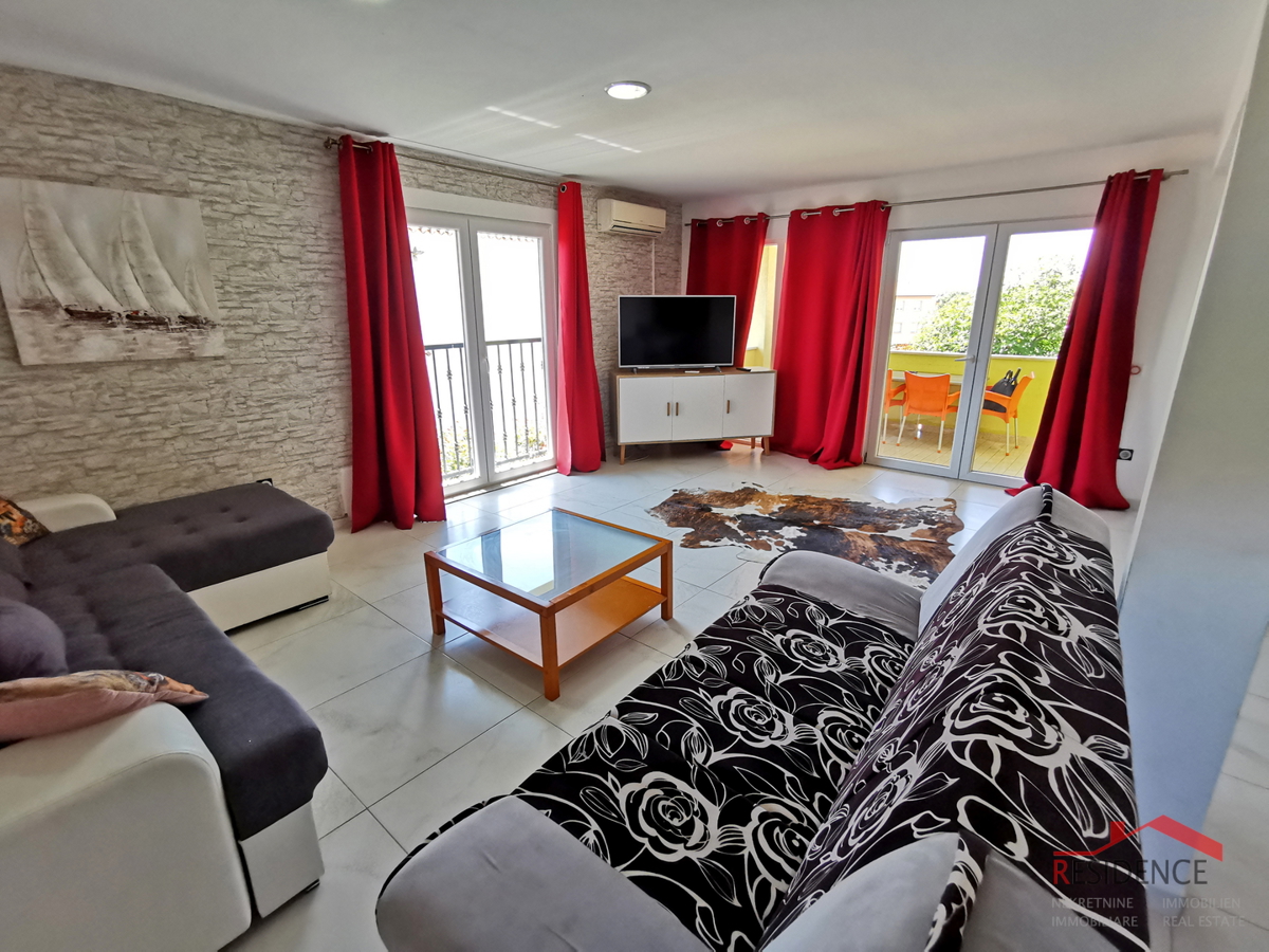 Medulin, casa con 4 appartamenti e piscina