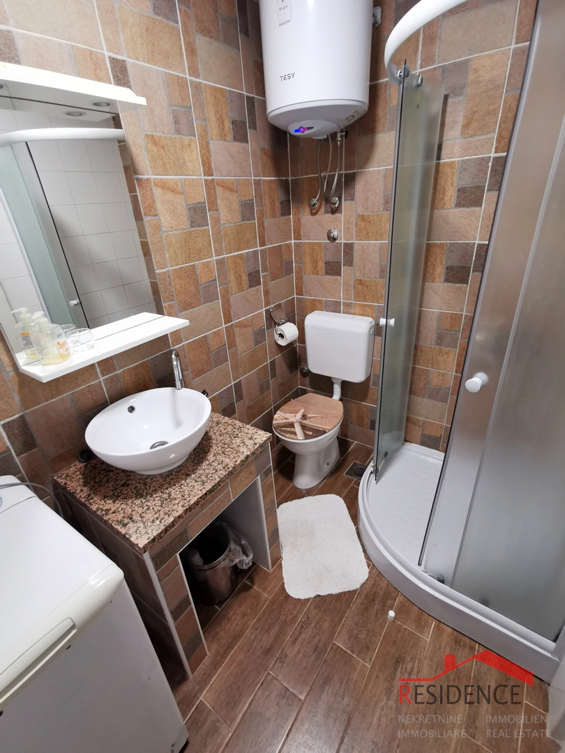 Medulin, casa con 4 appartamenti e piscina