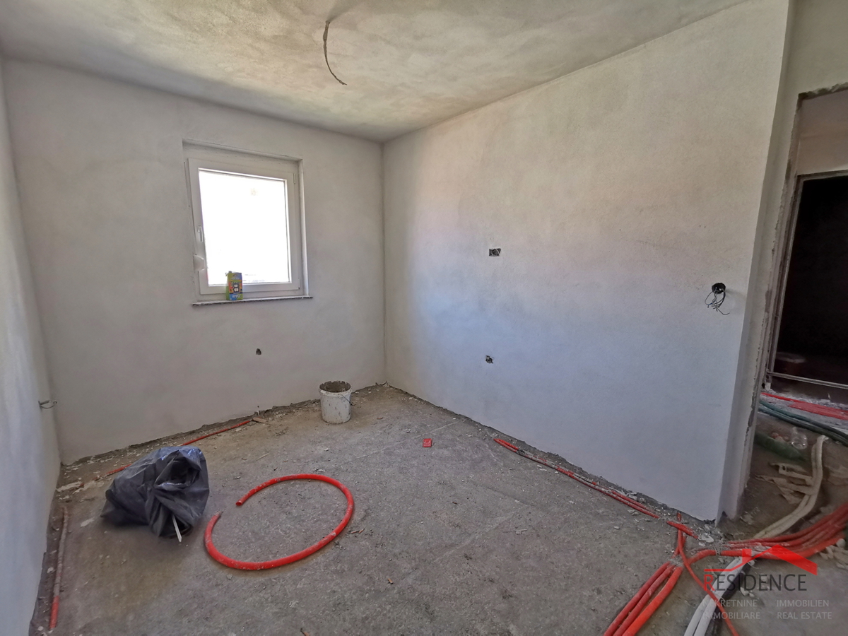 PULA-KAŠTANJER, APPARTAMENTO AL PRIMO PIANO, NUOVA COSTRUZIONE