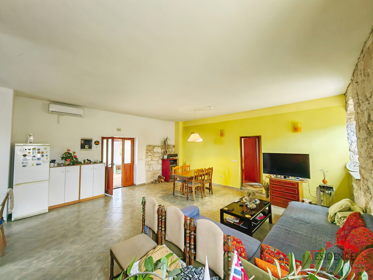 Casa indipendente a un piano a Valtura