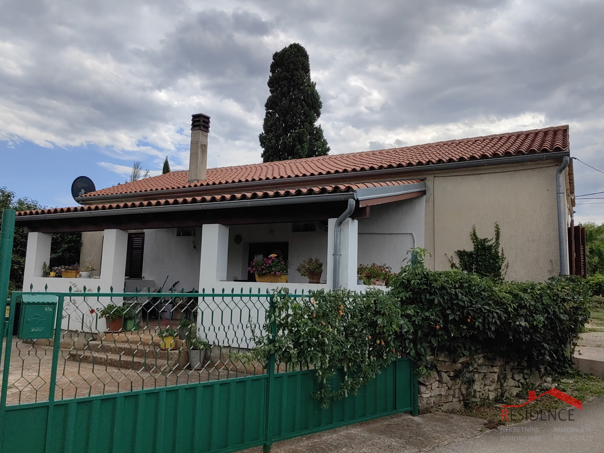 Casa indipendente a un piano a Valtura