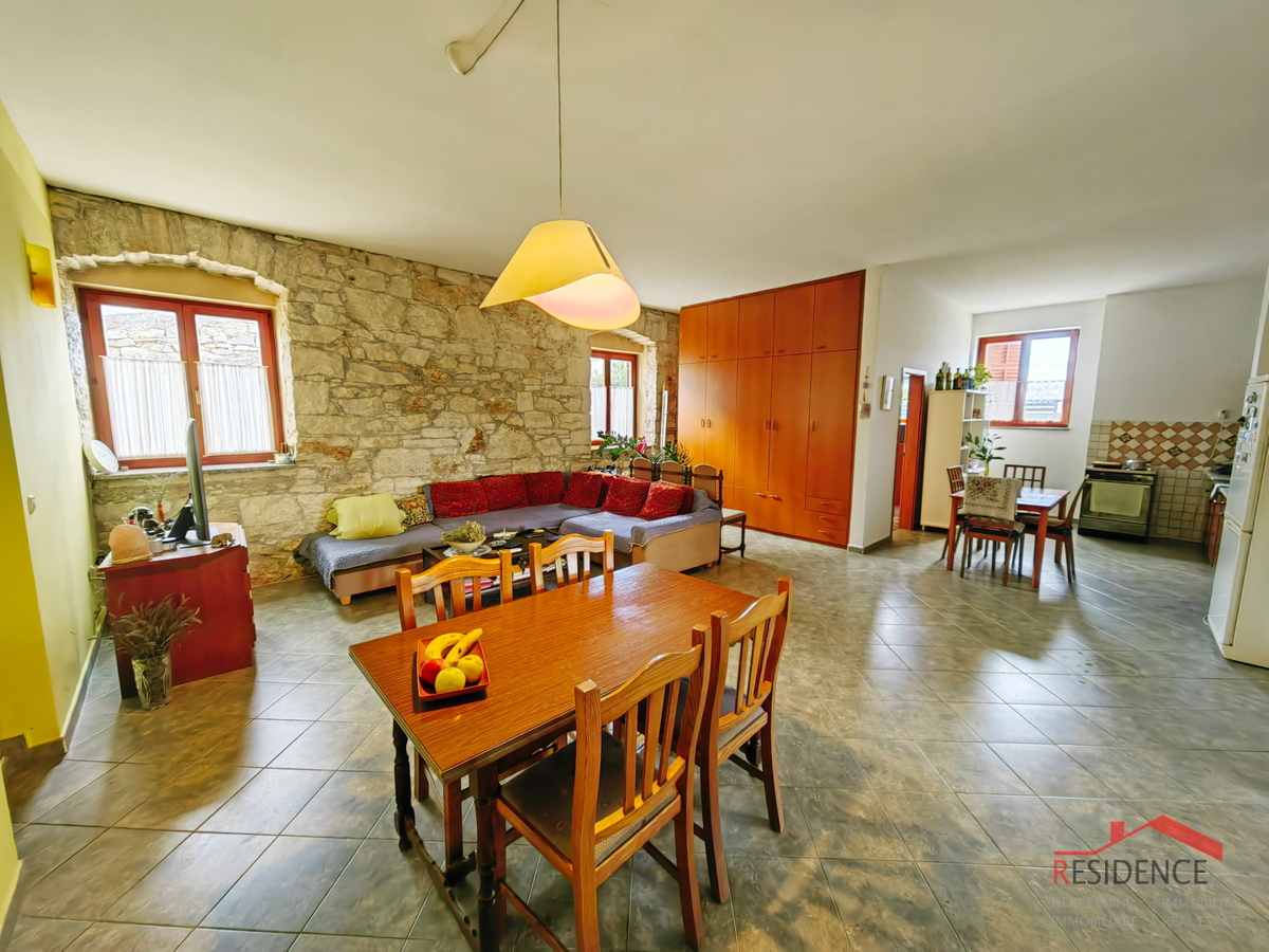 Casa indipendente a un piano a Valtura