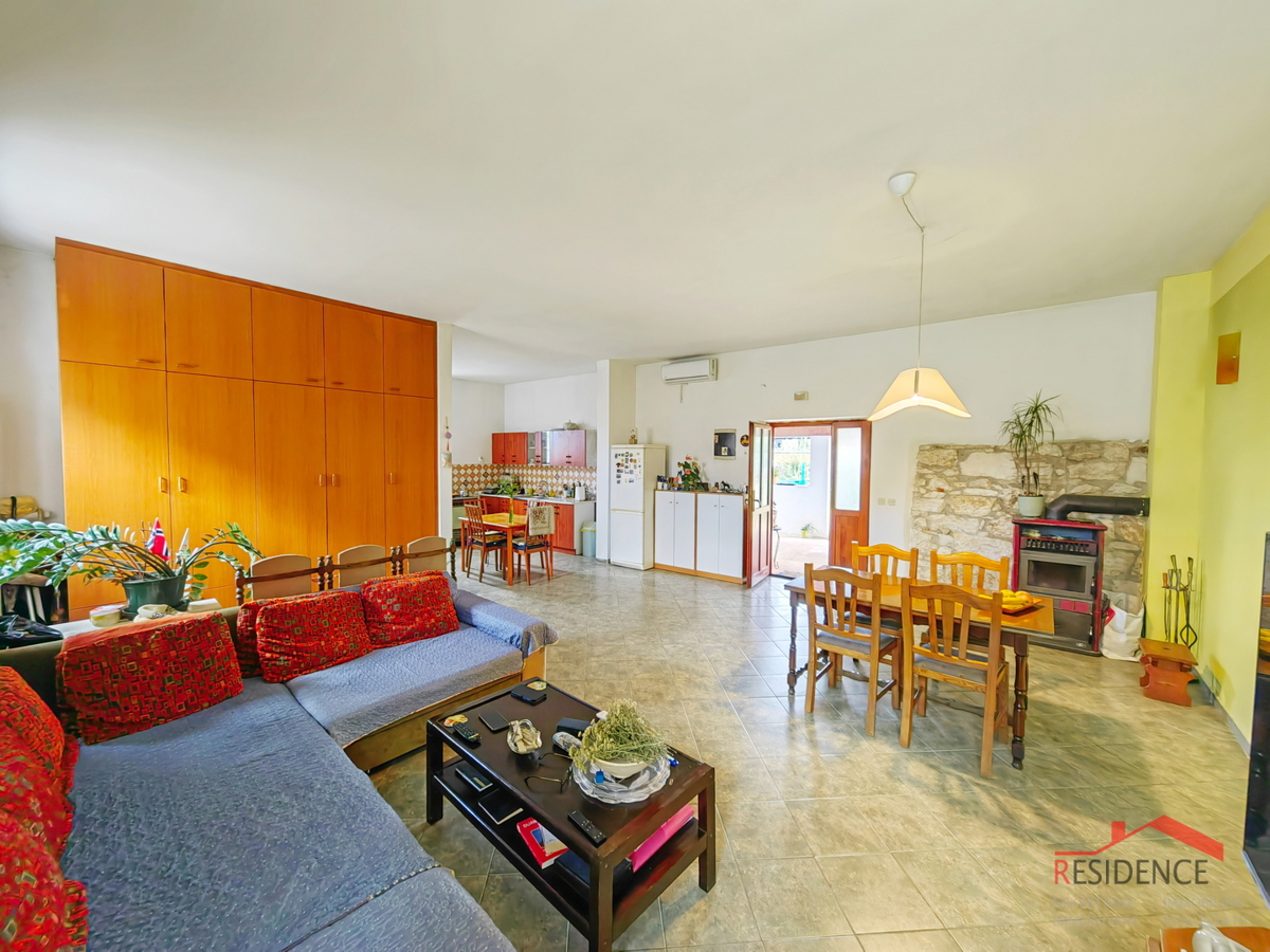 Casa indipendente a un piano a Valtura