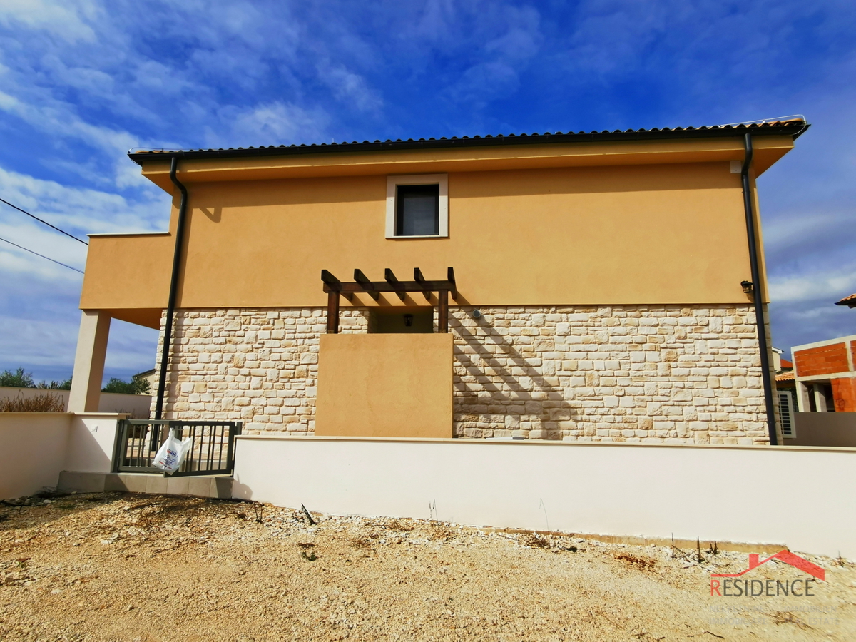 Juršići, dintorni, nuova casa indipendente con piscina