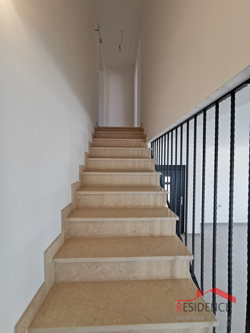 Juršići, dintorni, nuova casa indipendente con piscina