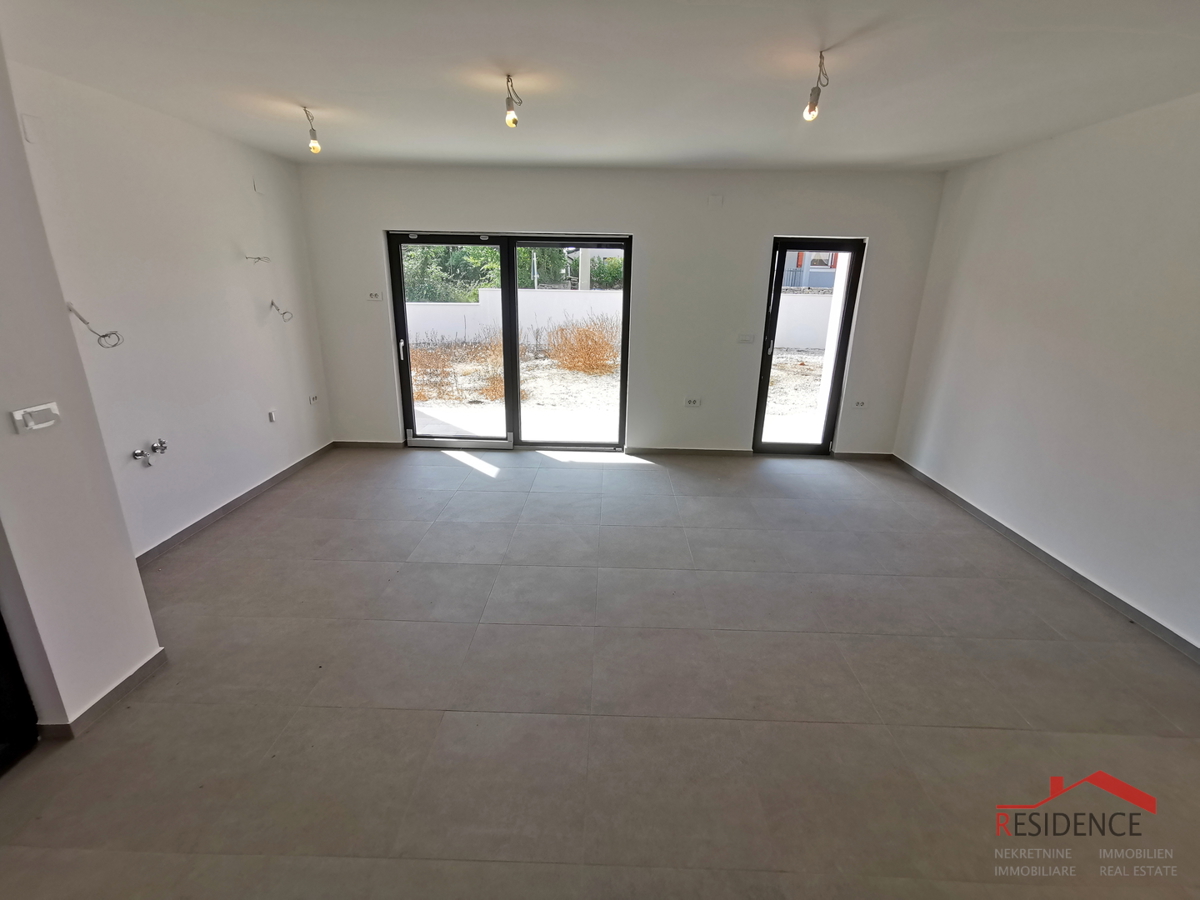 Juršići, dintorni, nuova casa indipendente con piscina