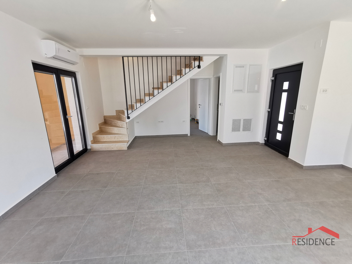 Juršići, dintorni, nuova casa indipendente con piscina