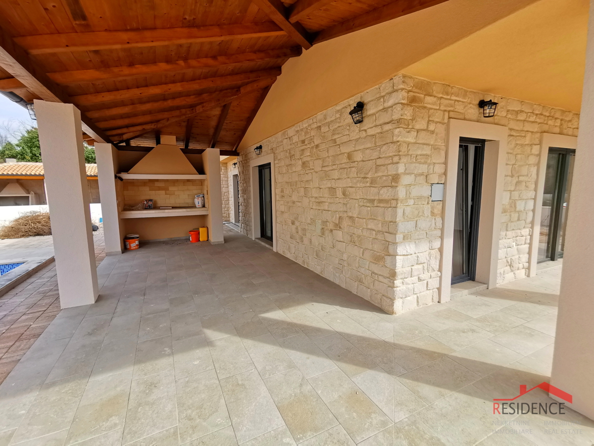 Juršići, dintorni, nuova casa indipendente con piscina