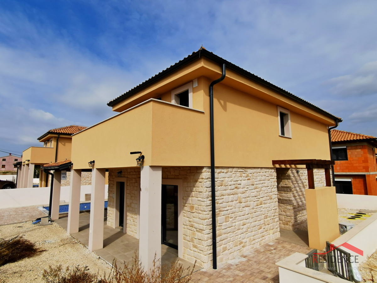 Juršići, dintorni, nuova casa indipendente con piscina