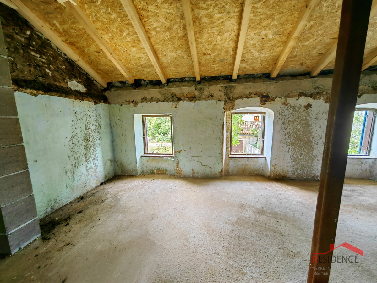 Žminj, casa in pietra istriana, dependance, giardino