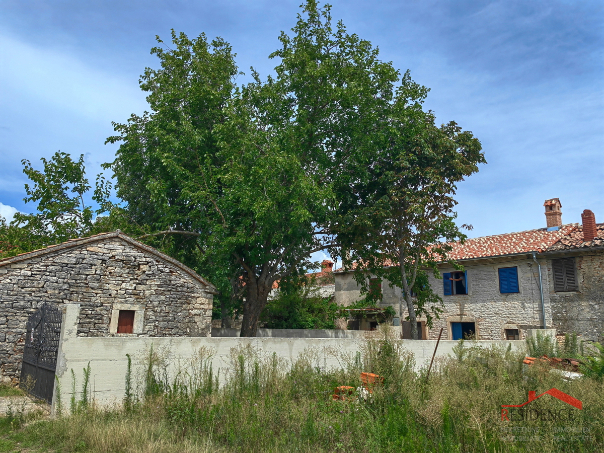 Žminj, casa in pietra istriana, dependance, giardino