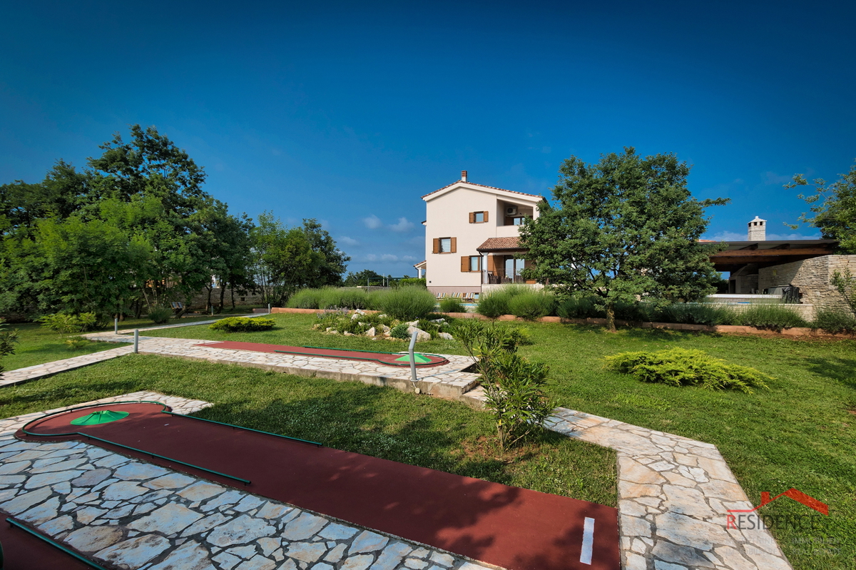 Štokovci, villa con piscina, jacuzzi