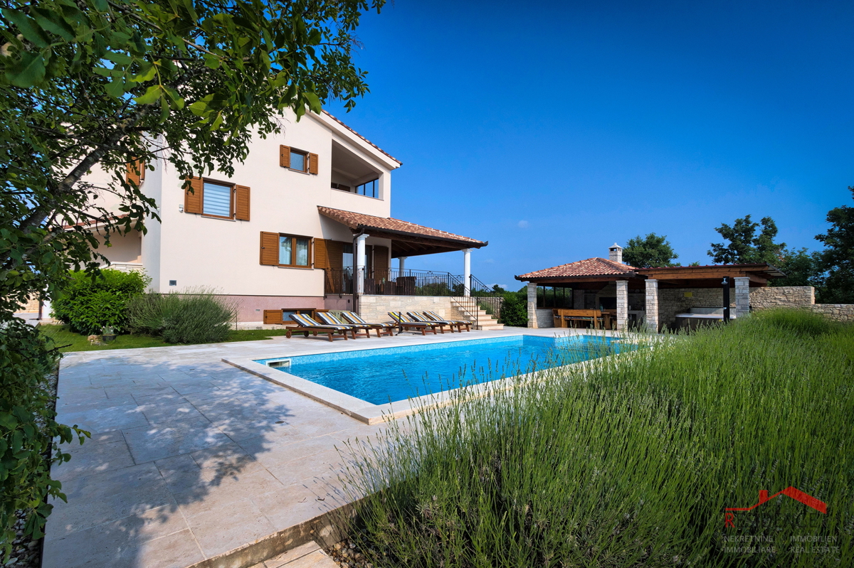 Štokovci, villa con piscina, jacuzzi