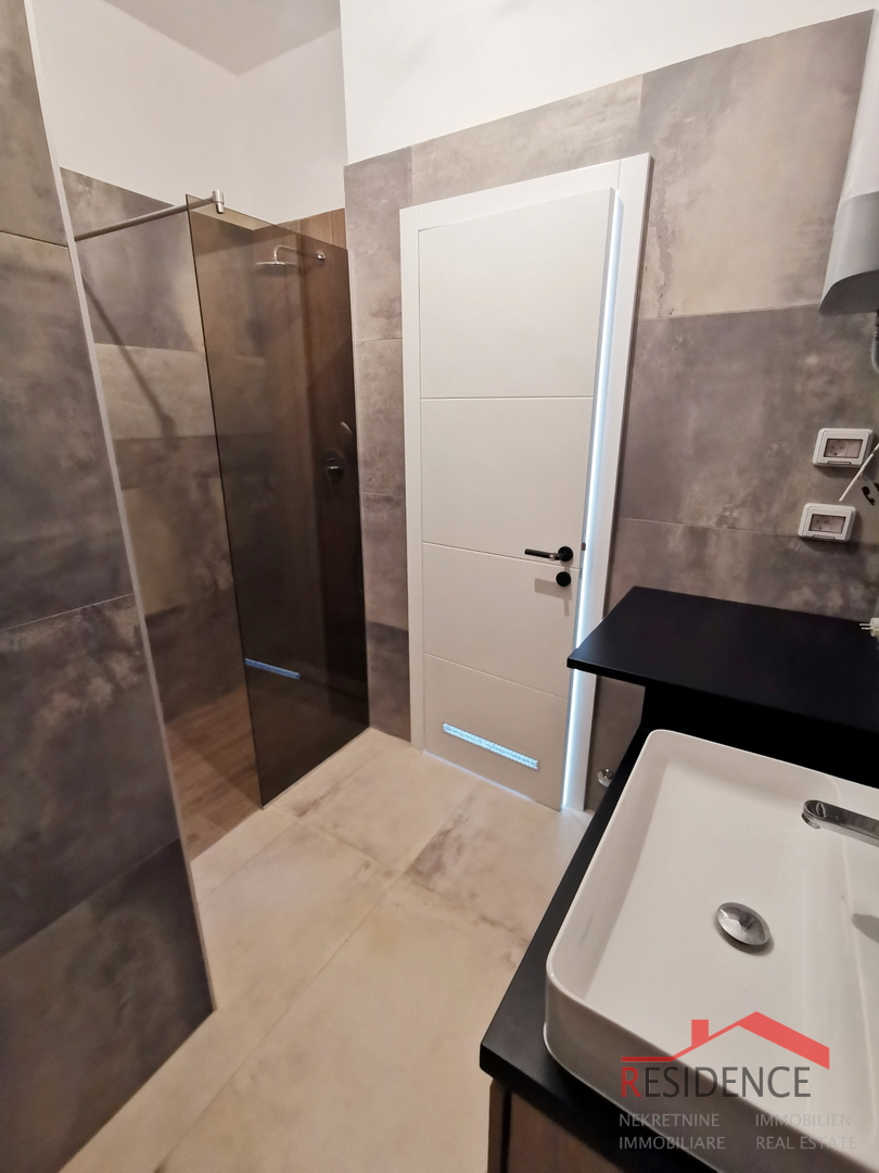 Banjole - Volme, nuovo appartamento al secondo piano con vista mare, garage