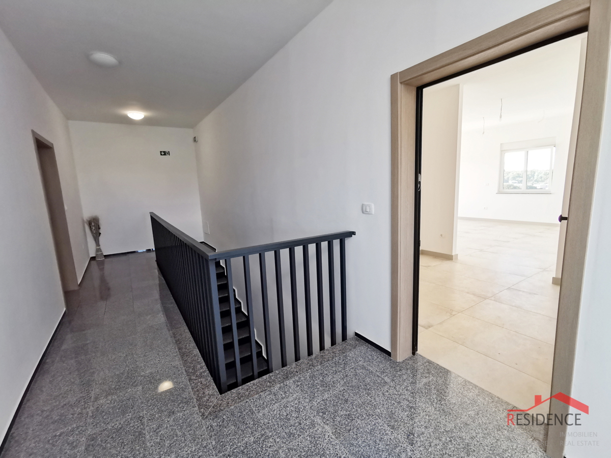 Banjole - Volme, nuovo appartamento al secondo piano con vista mare, garage