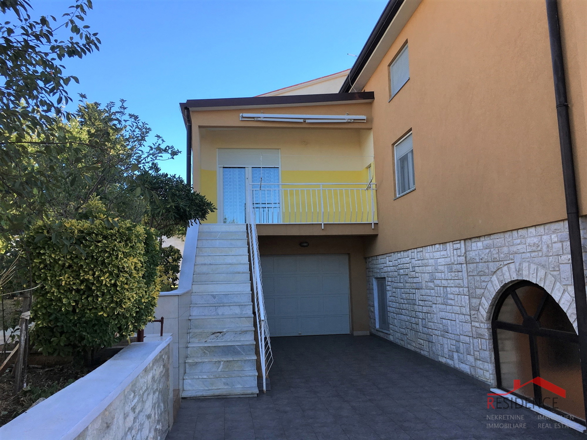 Banjole, casa con una bellissima vista sul mare, vicino al mare