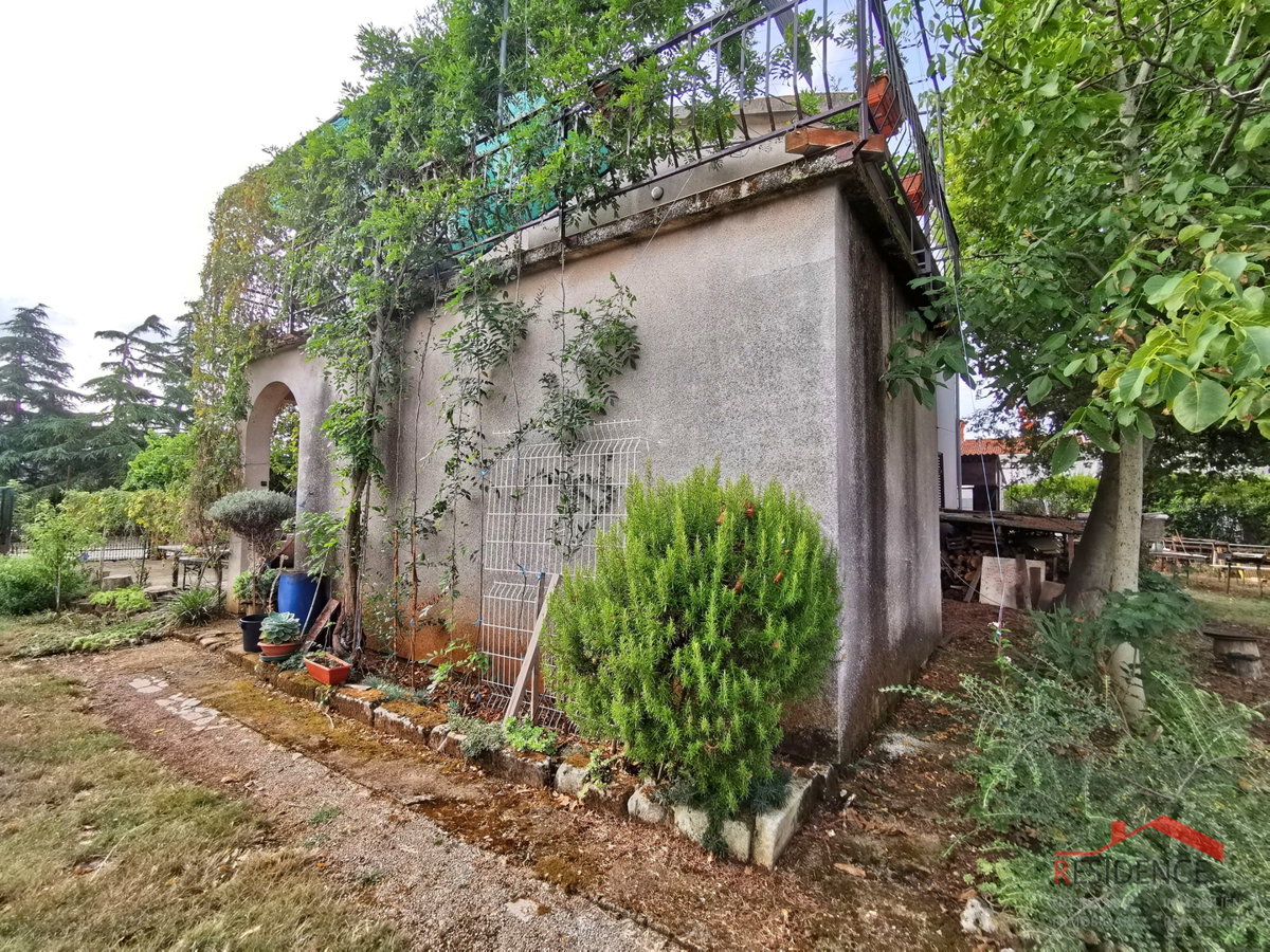 Casa a Jadreški, uso residenziale - commerciale