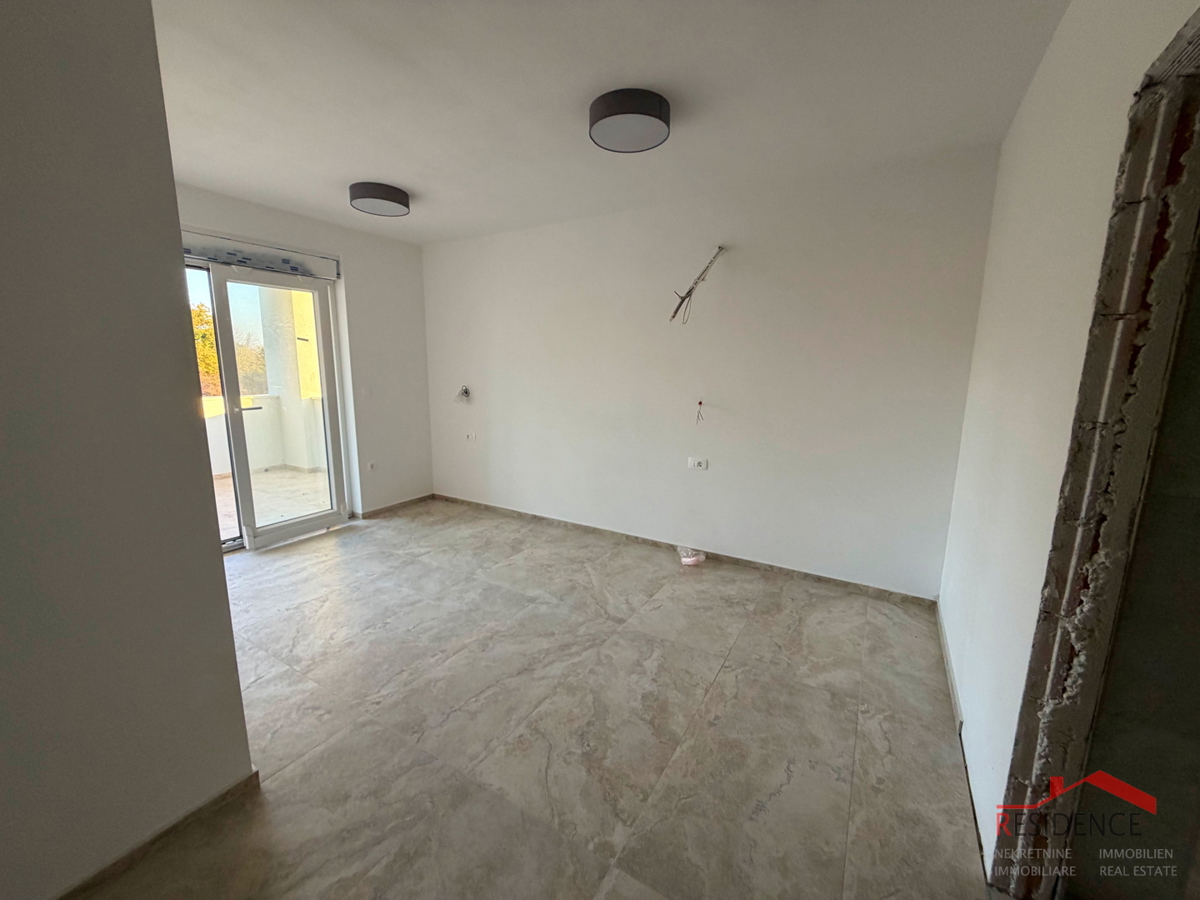 Pola, dintorni di Loborika, casa bifamiliare con piscina