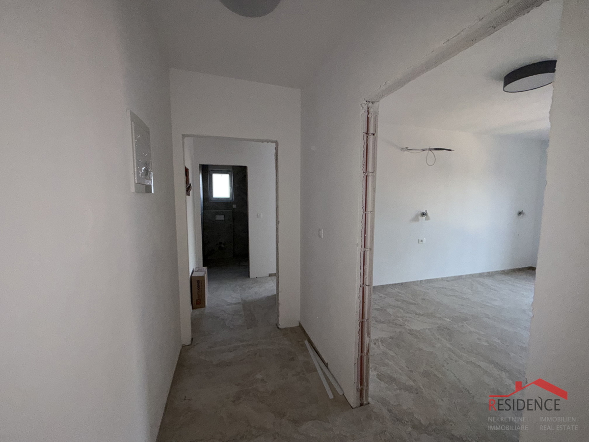 Pola, dintorni di Loborika, casa bifamiliare con piscina