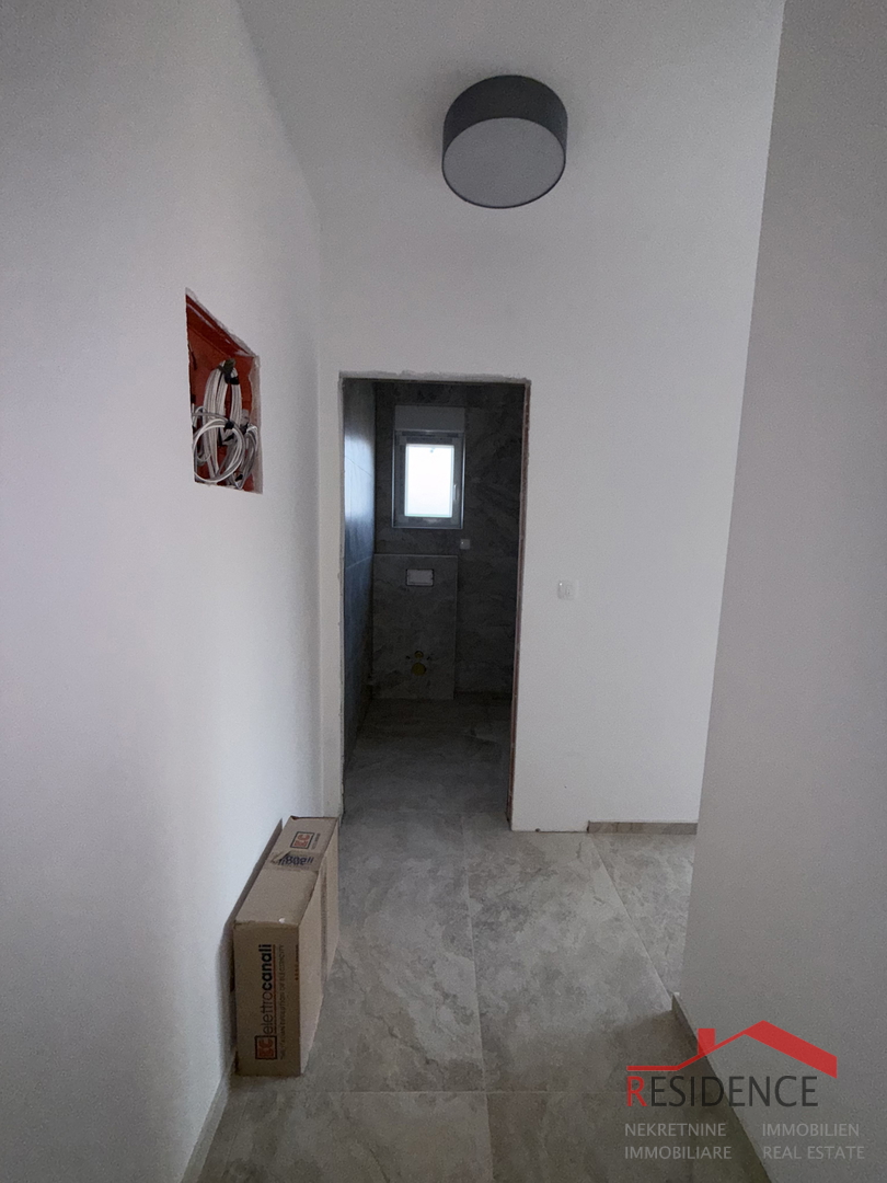 Pola, dintorni di Loborika, casa bifamiliare con piscina