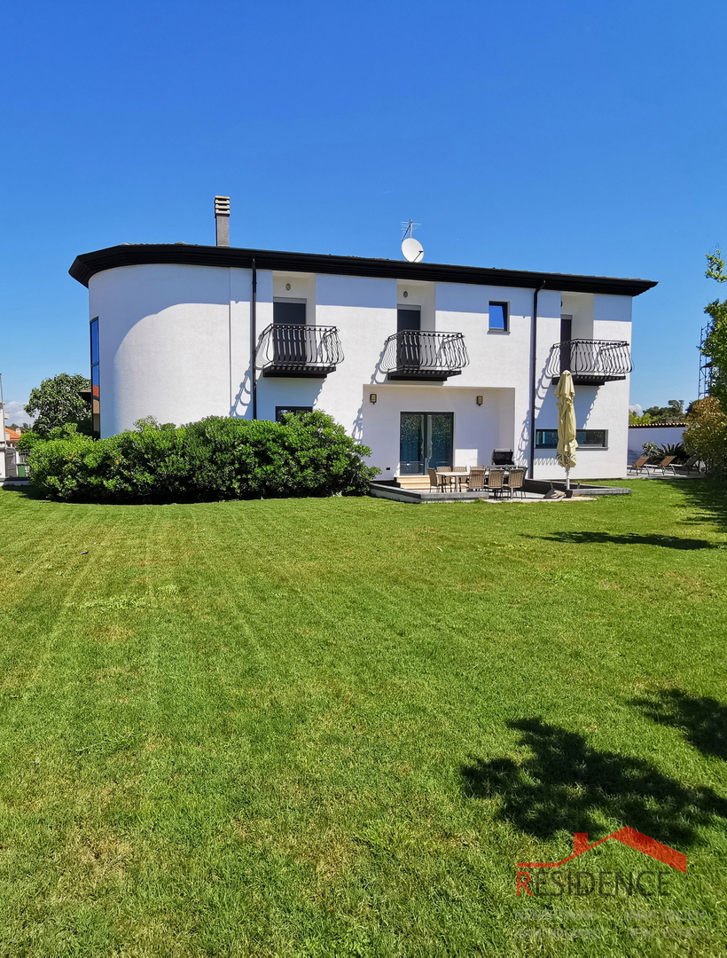 Banjole, villa di lusso con piscina, vicino al mare e al porto turistico