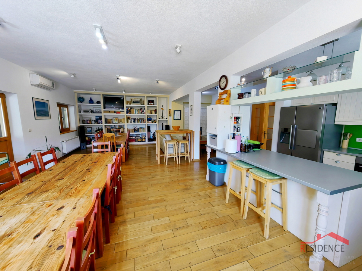 Villa con grande tenuta adatta al turismo della salute e del benessere - zona di Svetvinčenat