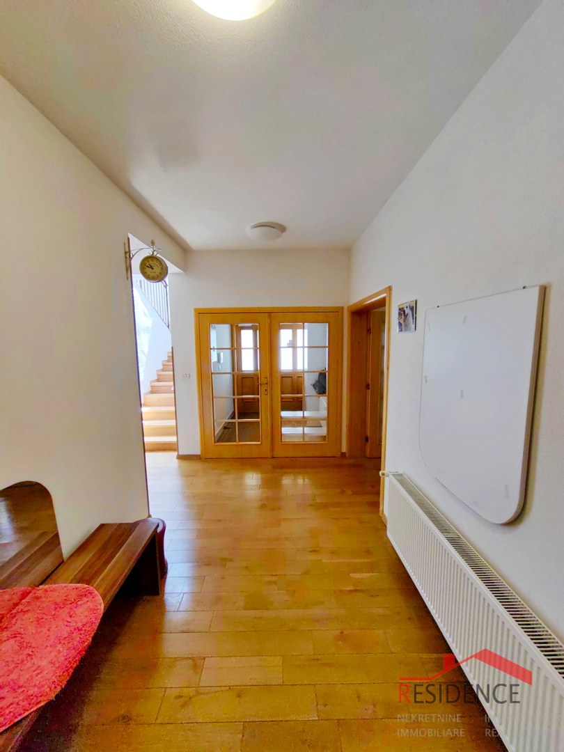 Villa con grande tenuta adatta al turismo della salute e del benessere - zona di Svetvinčenat