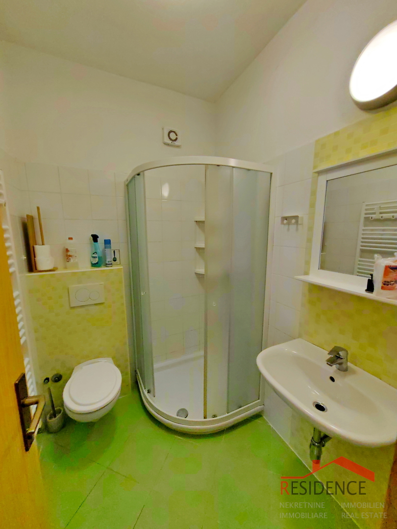 Villa con grande tenuta adatta al turismo della salute e del benessere - zona di Svetvinčenat