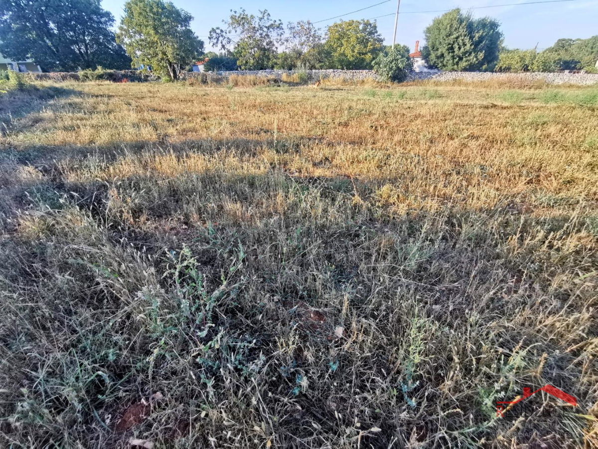 Šajini, terreno edificabile