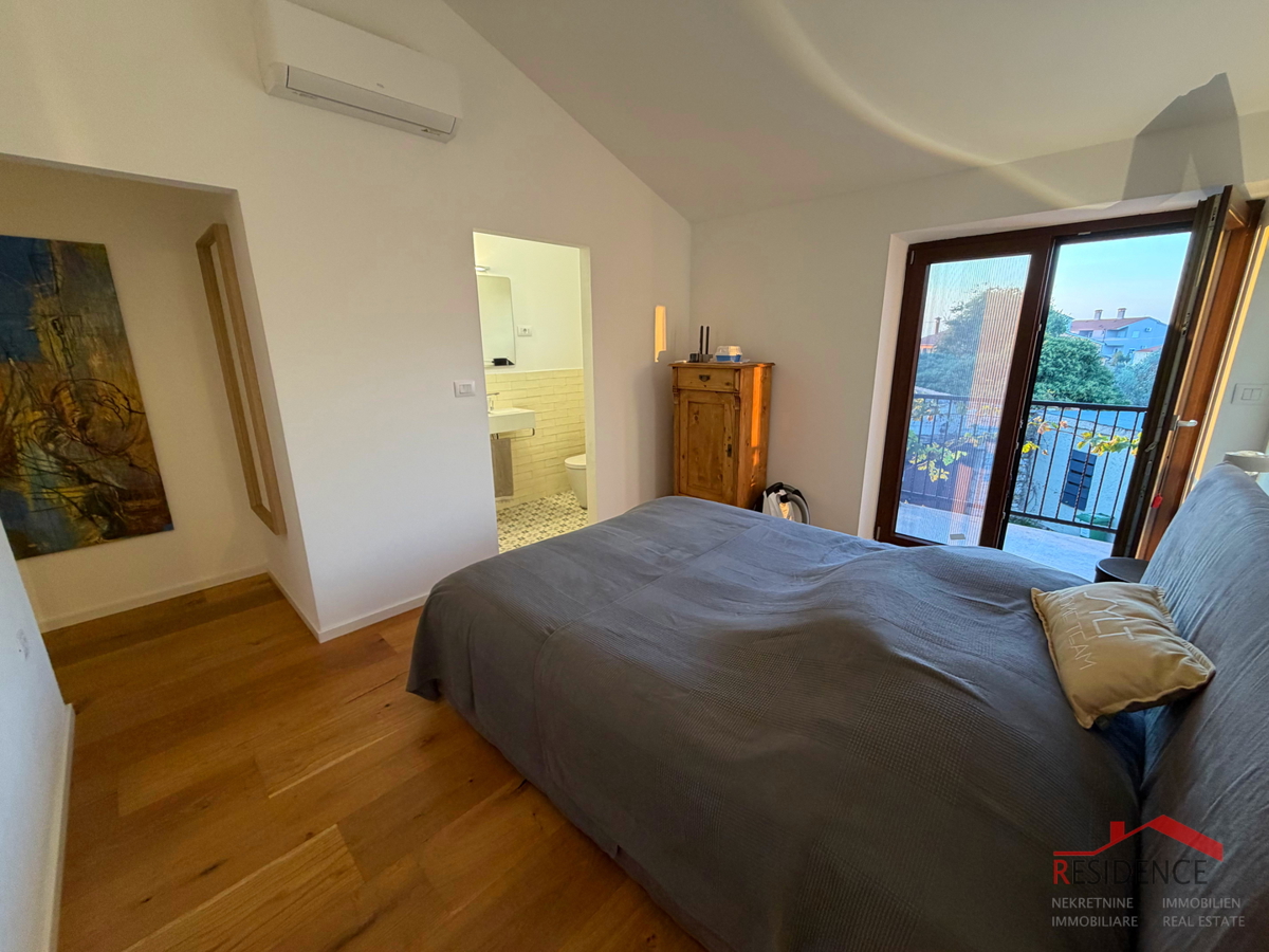 Peroj, casa in pietra a schiera, vendita esclusiva