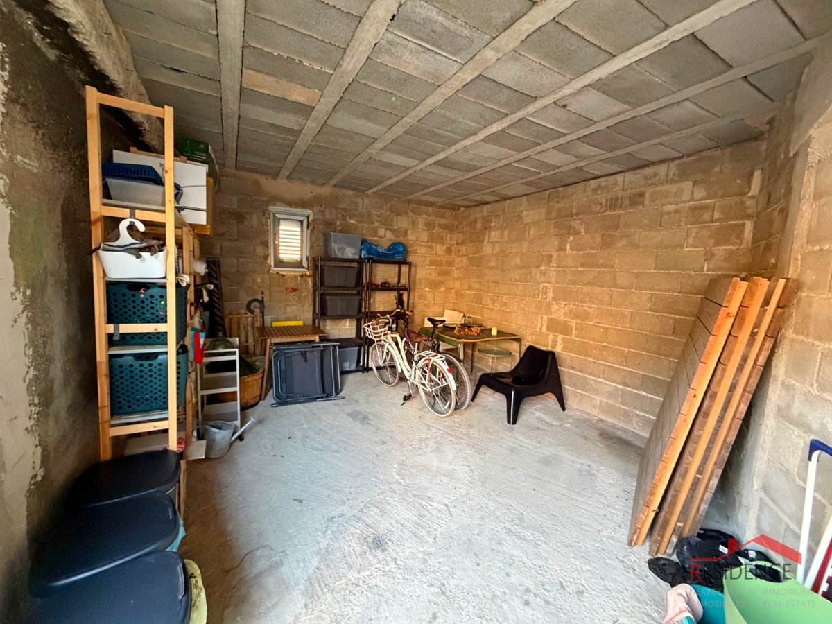 Peroj, casa in pietra a schiera, vendita esclusiva