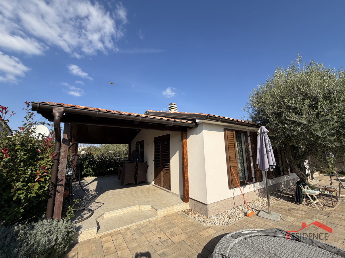 Šikići, casa unifamiliare con piscina, vendita esclusiva