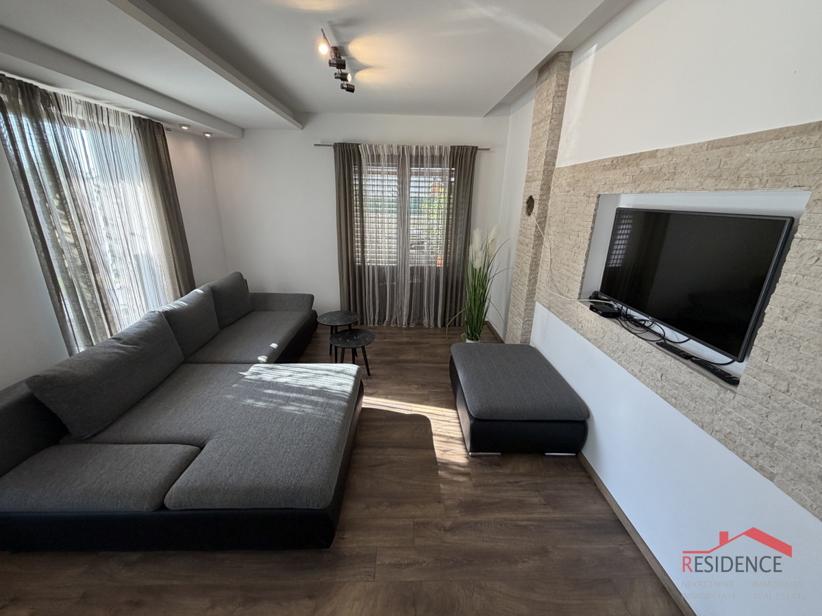 Šikići, casa unifamiliare con piscina, vendita esclusiva