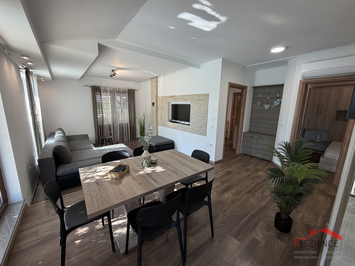 Šikići, casa unifamiliare con piscina, vendita esclusiva