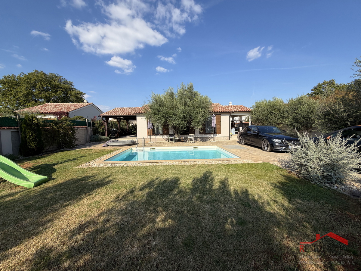 Šikići, casa unifamiliare con piscina, vendita esclusiva