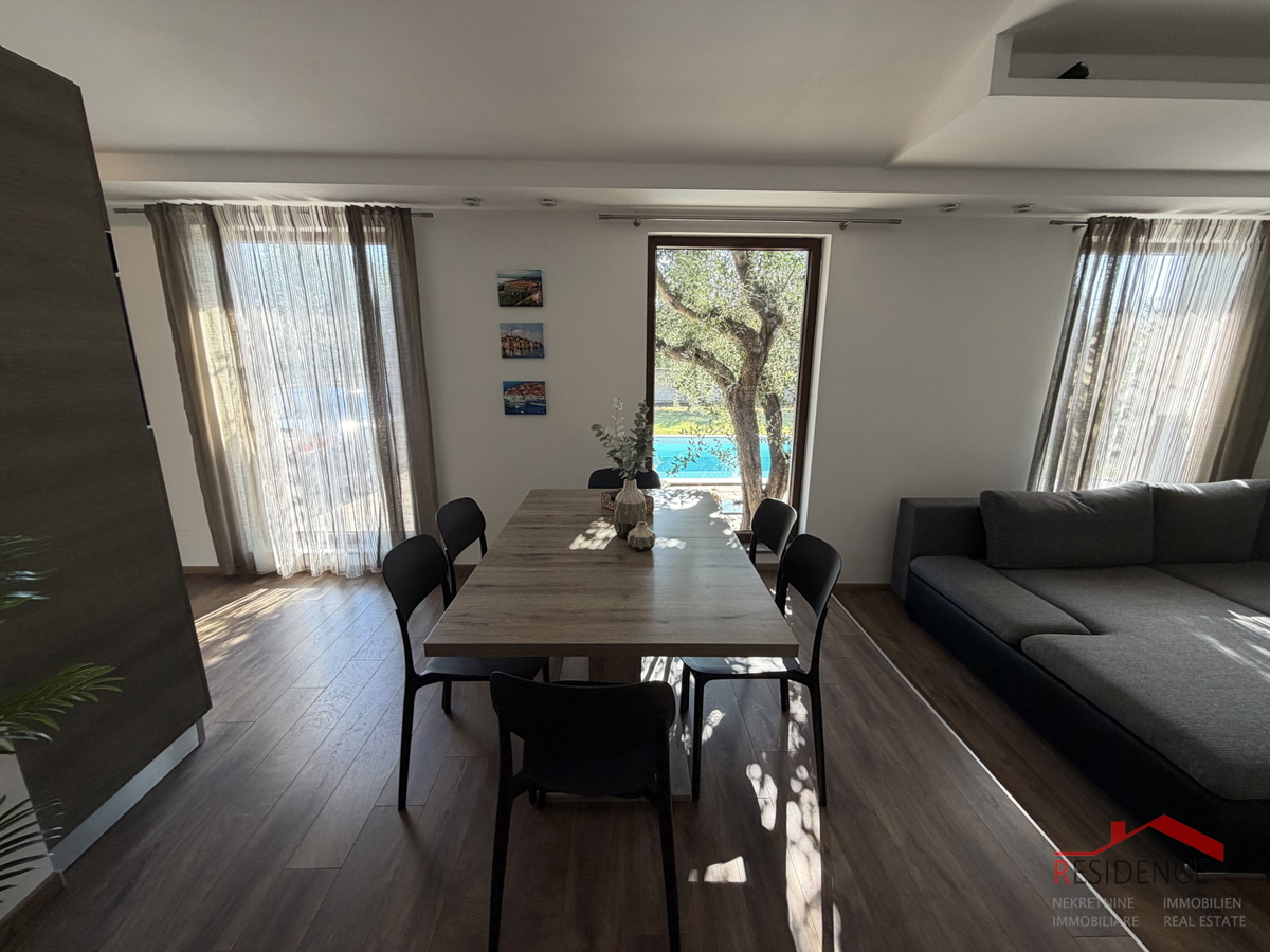 Šikići, casa unifamiliare con piscina, vendita esclusiva