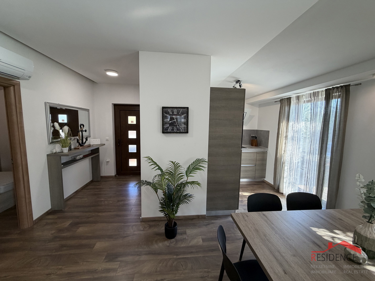 Šikići, casa unifamiliare con piscina, vendita esclusiva