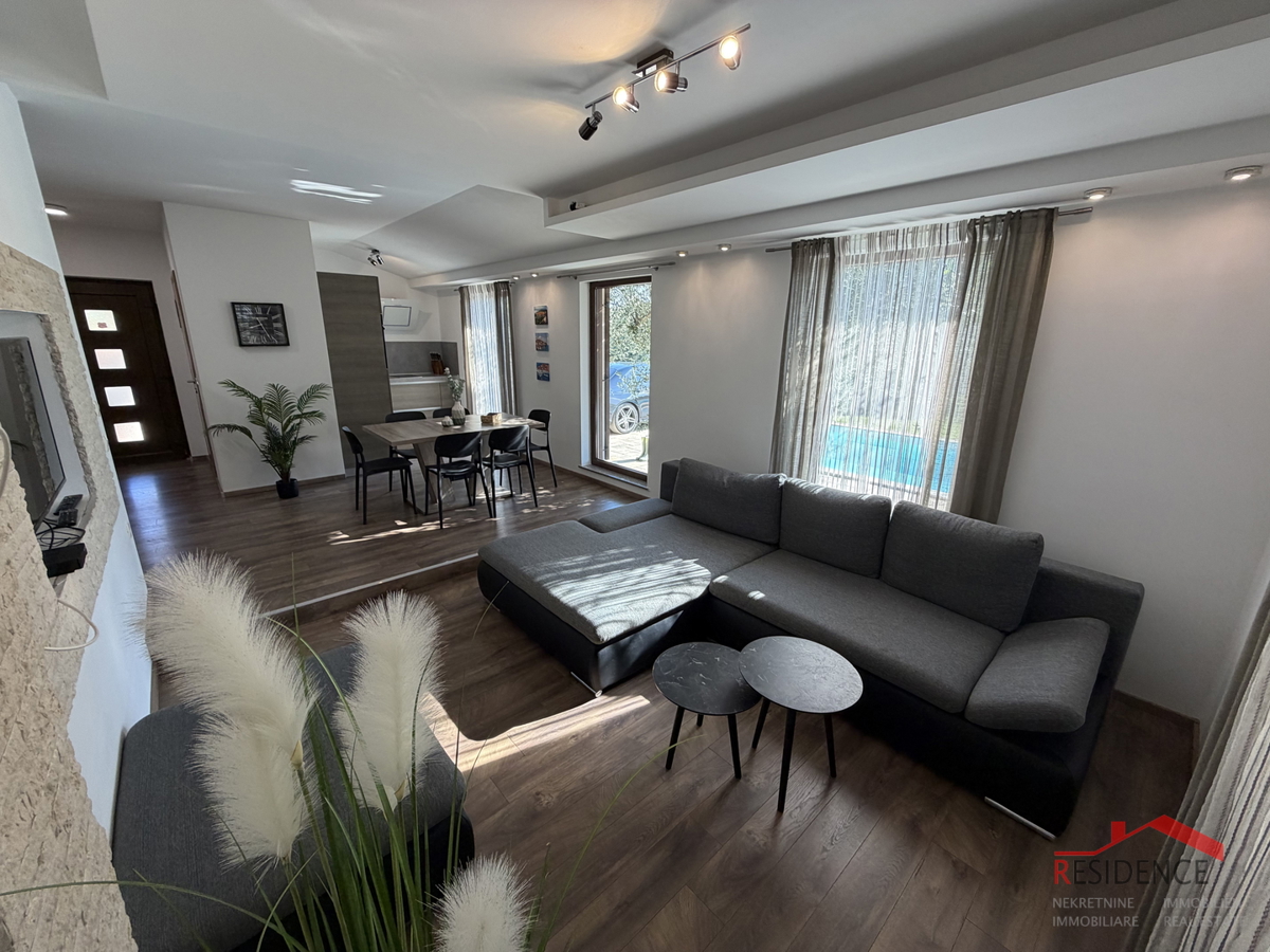 Šikići, casa unifamiliare con piscina, vendita esclusiva