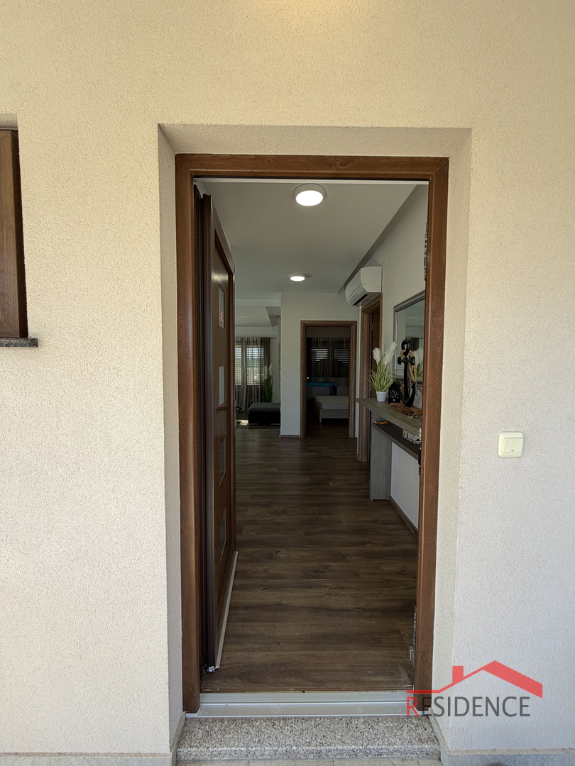 Šikići, casa unifamiliare con piscina, vendita esclusiva