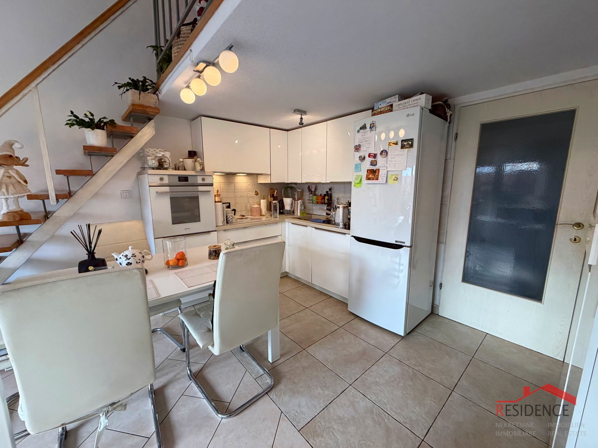 Pola, Gregovica, appartamento al 2° piano, 2 camere da letto