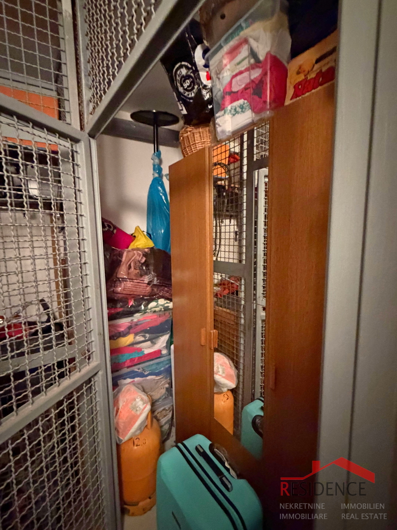 Pola, Gregovica, appartamento al 2° piano, 2 camere da letto